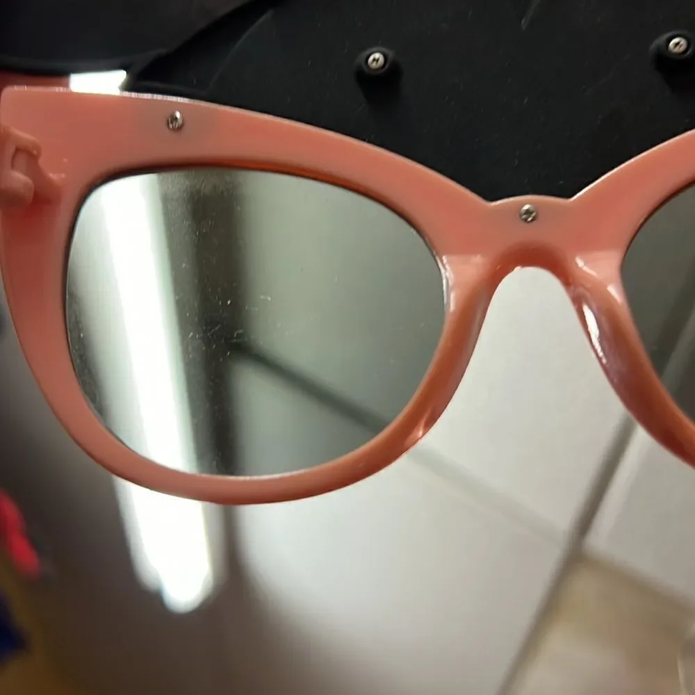 Disney Minnie Mouse Mask Sunglasses Sun-Staches Shades Pink Bow‎